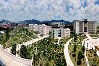 曲靖師范學院&mdash;&mdash;校園中心一角