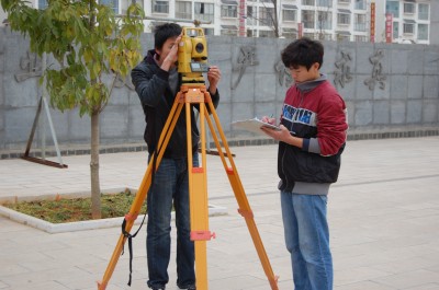 云南能源職業(yè)技術(shù)學(xué)院&mdash;&mdash;校園景光