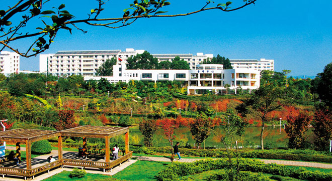 昆明學院_聽心湖 青年活動中心